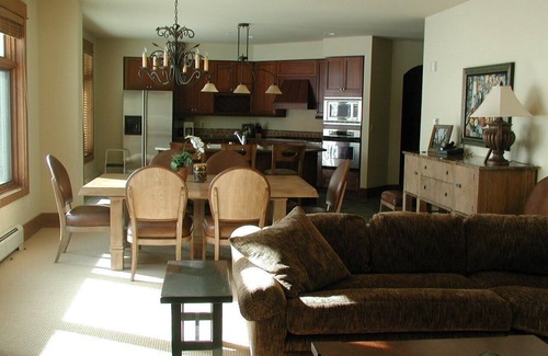 River Run Condo | Four Bedroom Luxury Ski in, Ski Out at Lone Eagle