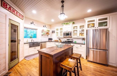 Broken Bow Cabin | Four Blessings in Hochatown/Broken Bow, OK