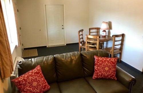 Blanding Hotel | Four Corners Inn
