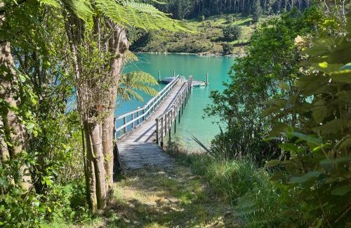 Saint Omer House | Four Fathom Bay Retreat
