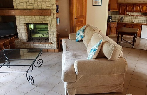 Limbrassac Cottage | Four independent cottages in an old farmhouse with swimming pool - "Bourgogne"