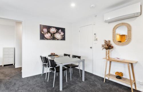 Hobart Central Business District Apartment | Four on Flinders - one bedroom apartment