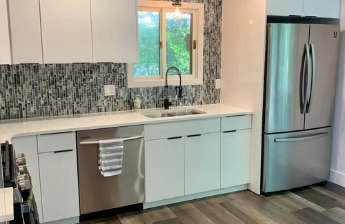 Grand Bend House | Four Pines Lake house