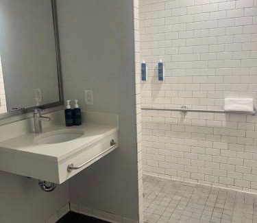 Financial District Hotel | Four Points by Sheraton New York Downtown