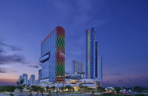Surabaya Hotel | Four Points by Sheraton Surabaya, Pakuwon Indah