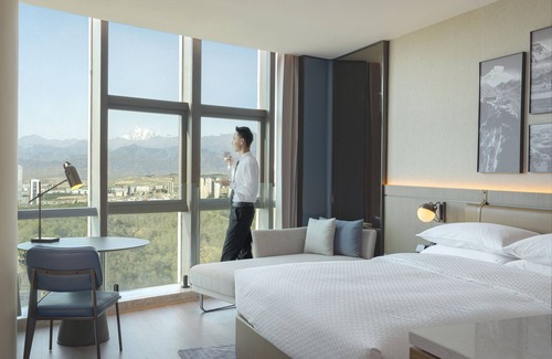 Midong District Hotel | Four Points By Sheraton Urumqi