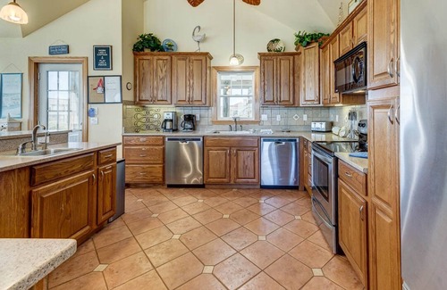 Whalehead Beach House | Four Sea Sons | 497 ft from the beach | Private Pool, Hot Tub | Corolla