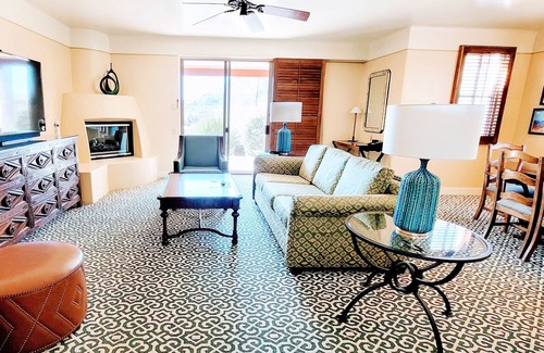 Troon North Resort | FOUR SEASONS CLUB, TROON NORTH+ FOUR SEASONS AMENITIES, 2-BEDROOM RESIDENCE