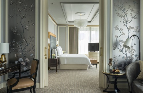 Senayan Hotel | Four Seasons Hotel Jakarta