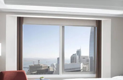Financial District Hotel | Four Seasons Hotel San Francisco at Embarcadero
