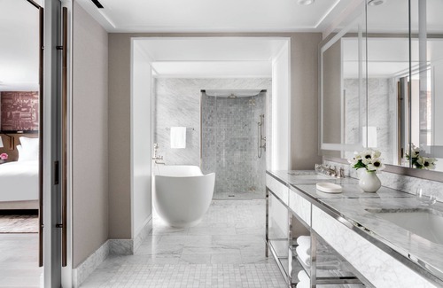 Financial District Hotel | Four Seasons Hotel San Francisco at Embarcadero