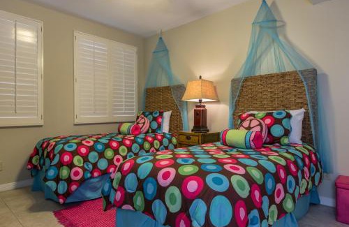 Orange Beach Apartment | Four Seasons Of Romar #101 East