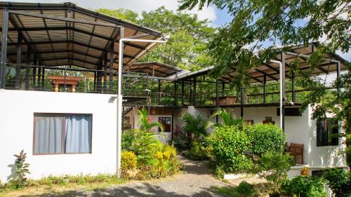 Las Fincas de Escamequita House | Four Trees Jungle Lodge