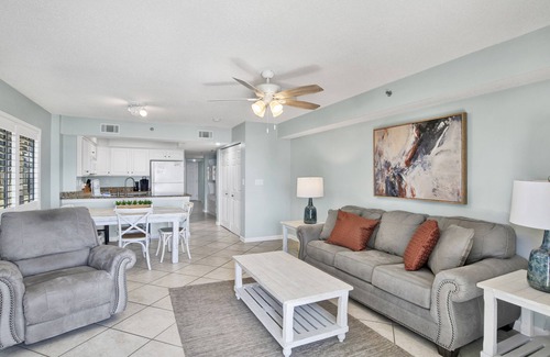 Orange Beach Condo | Four Winds #104 - Charming Condo with Direct Gulf View!