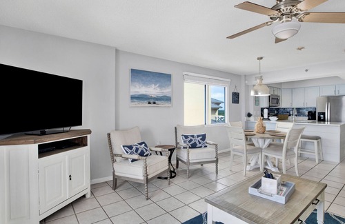 Orange Beach Condo | Four Winds #704 - Luxurious Large Direct Beach Front West Corner Unit