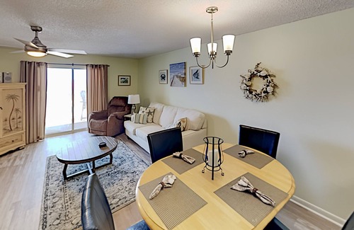 Orange Beach Condo | Four Winds Beauty | Gulf-Front Balcony | Pool & Hot Tub, Boardwalk to Beach