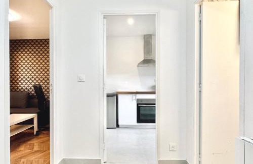 Le Bourget Apartment | Fourside Deluxe Apartments in Le Bourget