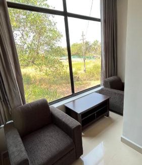 Morjim Hotel | Fourteen Pods By the Sea