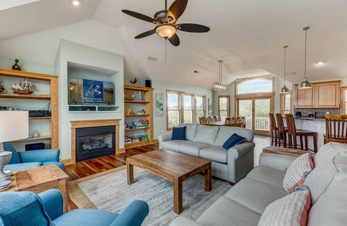 Duck House | Fowl Play | 1580 ft from the beach | Private Pool, Hot Tub, Dog Friendly | Duck