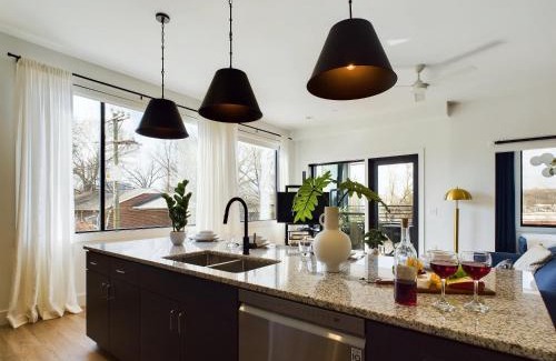 Sobro House | Fox Hollow - 2 New Homes - Downtown Views