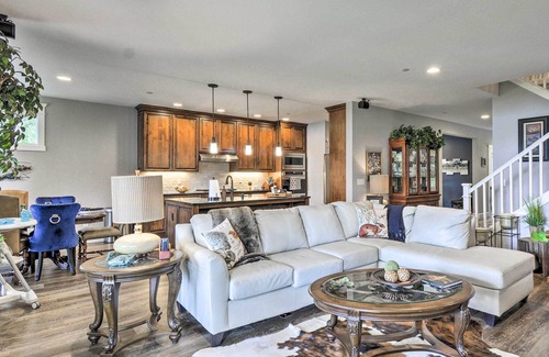 Fox Island House | Fox Island Villa with Hot Tub, Walk to the Pier!