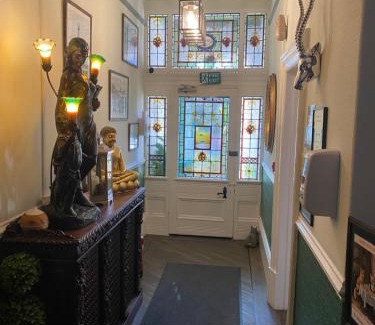 Blackpool Town Center Bed & Breakfast | Fox lodge