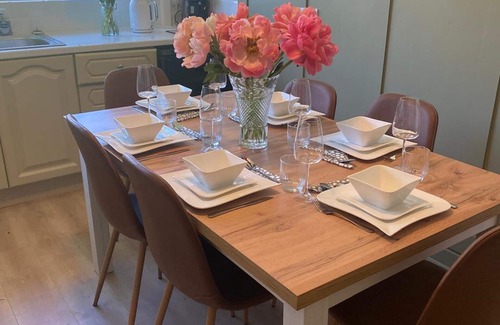 Tipperary House | Foxes Rest - 4 Bedroom House
