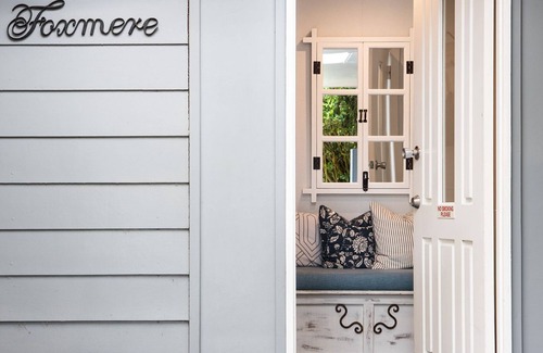 Daylesford House | Foxmere - Pet Friendly with Spa in the heart of Daylesford!
