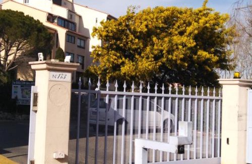 Frejus Apartment | Fréjus balcon des arènes