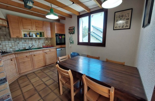 Autrans-Meaudre-en-Vercors House | Chalet cosy à Autrans, 3 chambres, 7 pers, proche pistes et village, cheminée et WiFi inclus