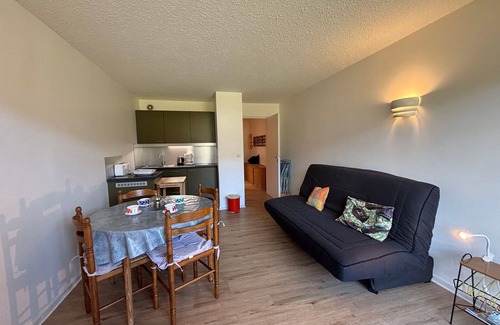 Autrans-Meaudre-en-Vercors Apartment | Cozy Studio Near Ski Slopes in Autrans, Balcony, Parking, 4 Guests