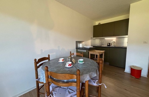 Autrans-Meaudre-en-Vercors Apartment | Cozy Studio Near Ski Slopes in Autrans, Balcony, Parking, 4 Guests