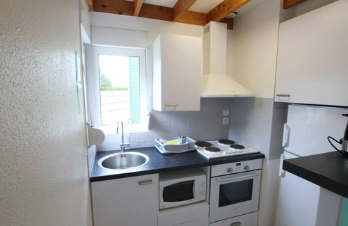 Saint-Martin de Brehal Cottage | Family-Friendly Seaside Home in Bréhal: 2BR, Terrace, Barbecue, Parking, Pets Welcome, Wifi