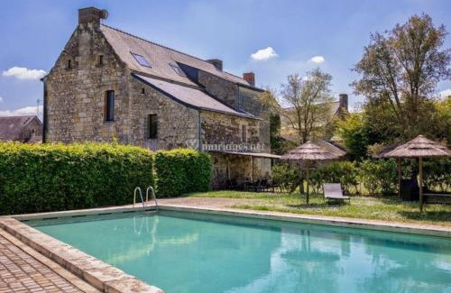 Charce-Saint-Ellier-sur-Aubance Villa | Domaine du prieuré Saint Ellier