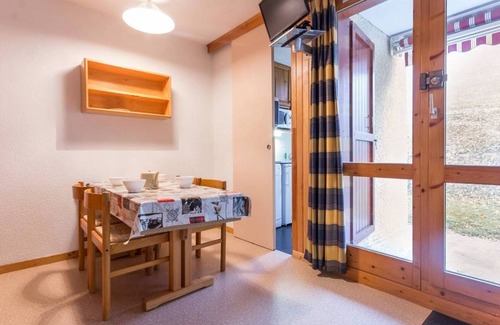 Montchavin Apartment | Spacious studio near slopes and center, pets allowed