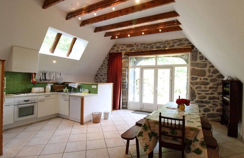 Oradour Cottage | Gite Neuvéglise-sur-Truyère-Oradour, 2 bedrooms, 4 persons