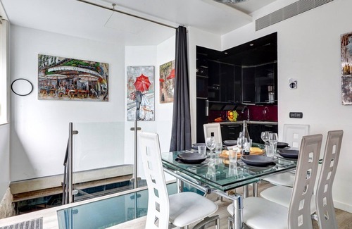 Epinettes Apartment | TBS 110 - Elegant 2-bedroom duplex Paris 17eme