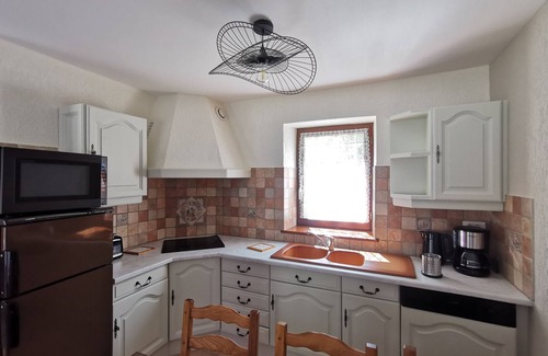 Rouffignac-Saint-Cernin-de-Reilhac House | Moulin Haut 18 pers. Quiet and comfortable