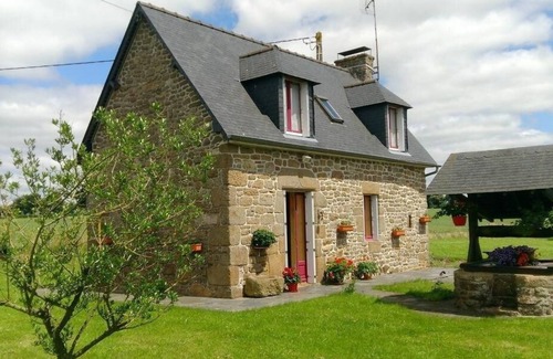 Saint-Georges-de-Reintembault House | Au coin du châtaignier