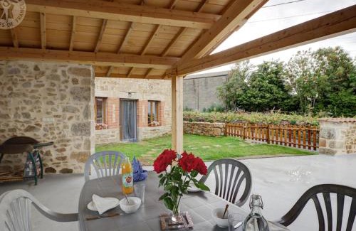 Saint-Hilaire-Cusson-la-Valmitte House | Maison rénovée 2019, idéale familles et amis, terrasse, proche ferme laitière - FR-1-496-206