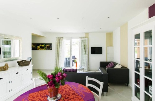 Saint-Laurent-de-la-Cabrerisse House | 75 m² Gîte ∙ 2 bedrooms ∙ 4 guests