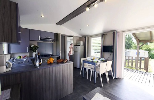 Saint-Martin-Lars-en-Sainte-Hermine House | Naturist campsite Le Colombier* - Comfort Mobile Home Mervent 2 Rooms 2 People