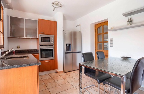 Saint-Maximin-la-Sainte-Baume House | Cozy home in Saint-Maximin-la-Sainte-Baume