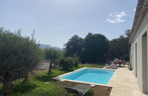 Saint-Maximin-la-Sainte-Baume House | House