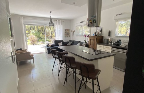 Saint-Maximin-la-Sainte-Baume House | In the heart of Provence Verte. Classified 3* as "Location Meublée de Tourisme".