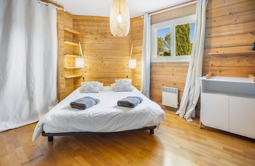 Saint-Maximin-la-Sainte-Baume Villa | House / Villa - Saint Maximin la Sainte Baume