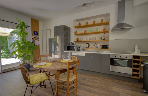 Saint-Paul-Trois-Chateaux House | 55 m² House ∙ 1 bedroom ∙ 3 guests