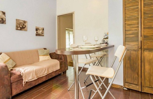 Saint-Sebastien-sur-Loire Cottage | 25 m² Cabin ∙ 1 bedroom ∙ 2 guests