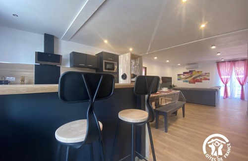 Villelongue-de-la-Salanque House | 100 m² Gîte ∙ 3 bedrooms ∙ 6 guests