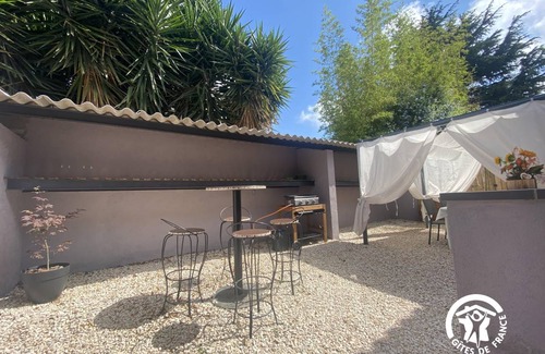 Villelongue-de-la-Salanque House | 100 m² Gîte ∙ 3 bedrooms ∙ 6 guests